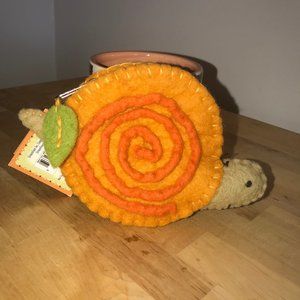 💥NWT! Small Snail Felt Coin Purse
